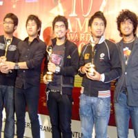 Samsons Bantah Dilarikan ke Rumah Sakit