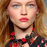 Koleksi Spring/Summer 2007 Anna Sui