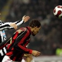 Milan Tidak Perlu Beli Striker