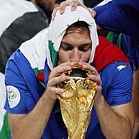 Totti Mungkin Tak Kembali