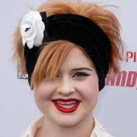 Kelly Osbourne Terobsesi Telanjang