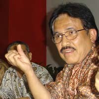 Tender BWA 2,3 GHz Diundur Setahun