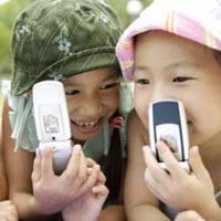Jepang Pantau Anak Lewat Ponsel 