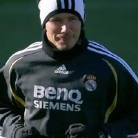 Capello Coret Beckham Sampai Akhir Musim