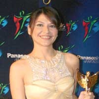 Diberitakan Hamil, Tamara Bleszynski Tempuh Jalur Hukum