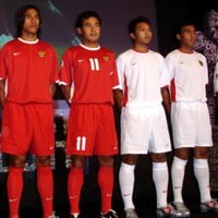 Mencari Jodoh Timnas Indonesia