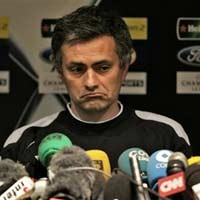 Awas, Mourinho Lagi Sensi