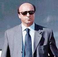 Moggi Nyaris Bunuh Diri