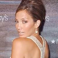 Jennifer Lopez Banyak Maunya