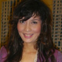 Arzetti Siap Basah-basahan