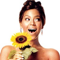 Beyonce Peras Penari Latarnya