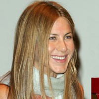 Jennifer Aniston Diselamatkan Keanu Reeves