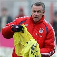 Bayern Sudah Ingin Perpanjang Hitzfeld