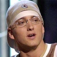 Hobi Selingkuh, Eminem Ditolak Mantan Istri