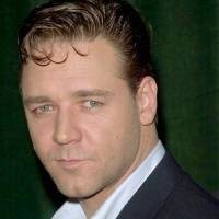 Russell Crowe Tolak Wanita Seksi