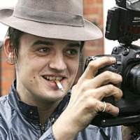 Pete Doherty Dilarang Nyetir!