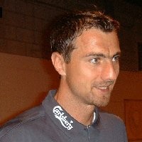 Dudek: Cuma Makan Malam dan Karaoke