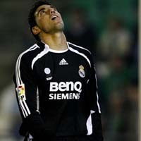 Real Madrid Tak Boleh Defensif