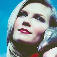 Kirsten Dunst-Mantan Drew Barrymore Makin Hot