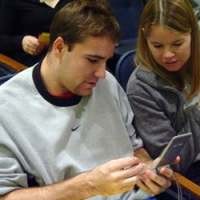 34% Pengguna Internet Online via Wi-Fi