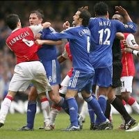 Mikel & Toure Minta Maaf, Adebayor Tidak