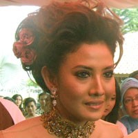 Peggy Pertimbangkan Nikahi Tengku Zacky