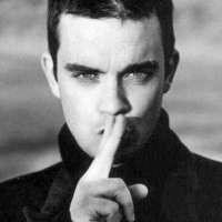 Keluar Rehab, Robbie Gaet Penyanyi Swedia