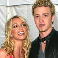 Justin Timberlake Bikin Britney Spears Nangis