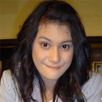 Aktris & Sutradara Badai Pasti Berlalu Menikah