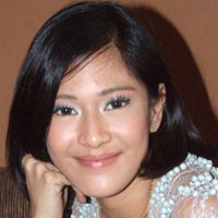 Dian Sastro Sebarkan Aksi Narcis