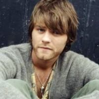 Brian McFadden Lepas Lajang Demi Uang