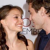 Jude Law - Natalie Portman Makin Hot