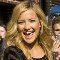 Kate Hudson Dikejar Ubur-Ubur