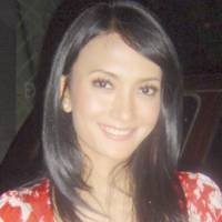 Artika Sari Devi Naik Pelaminan