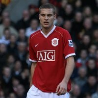 Tak Ada Vidic Hingga Musim Depan