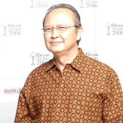 Hampir Semua Operator Terima Selular Award