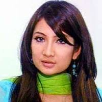 Natalie Sarah Belum Rencana Bulan Madu