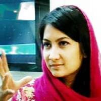 Menikah, Natalie Sarah dan Calon Suami Berpisah