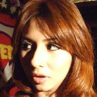 Deswita Maharani Waspadai Pria Ganteng