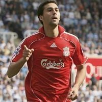 Liverpool Taklukkan Madejski Stadium