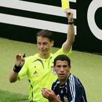 Wasit Terbaik Eropa Pimpin Laga Panas MU-Roma