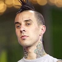 Travis eks Blink 182 Batal Jadi Duda