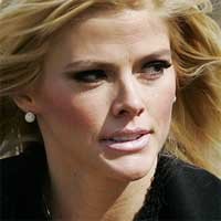 Pindah Tangan, Bayi Anna Nicole Ganti Nama