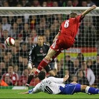 Gerrard Menangkan Liverpool