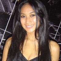 Gaet Pria Bule, Happy Salma Lagi Happy