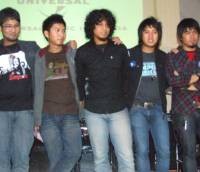 Rusuh, Samsons Konser Bawa Dukun