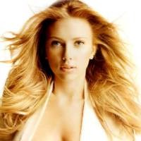 Bokong Scarlett Johansson Jadi Korban Paparazzi