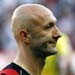Barthez Baku Pukul dengan Suporter