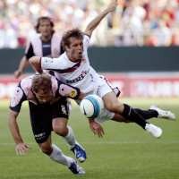 Bekuk Espanyol, Sevilla Geser Barca