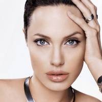 Jolie Mesra Bareng Mantan Pacar Kylie Minogue